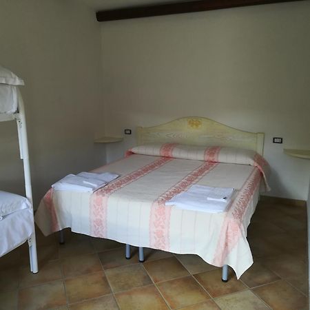 Agriturismo Donnolu Tertenìa Zimmer foto